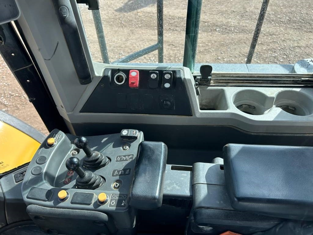 Wheel loader CAT 980 M: picture 15