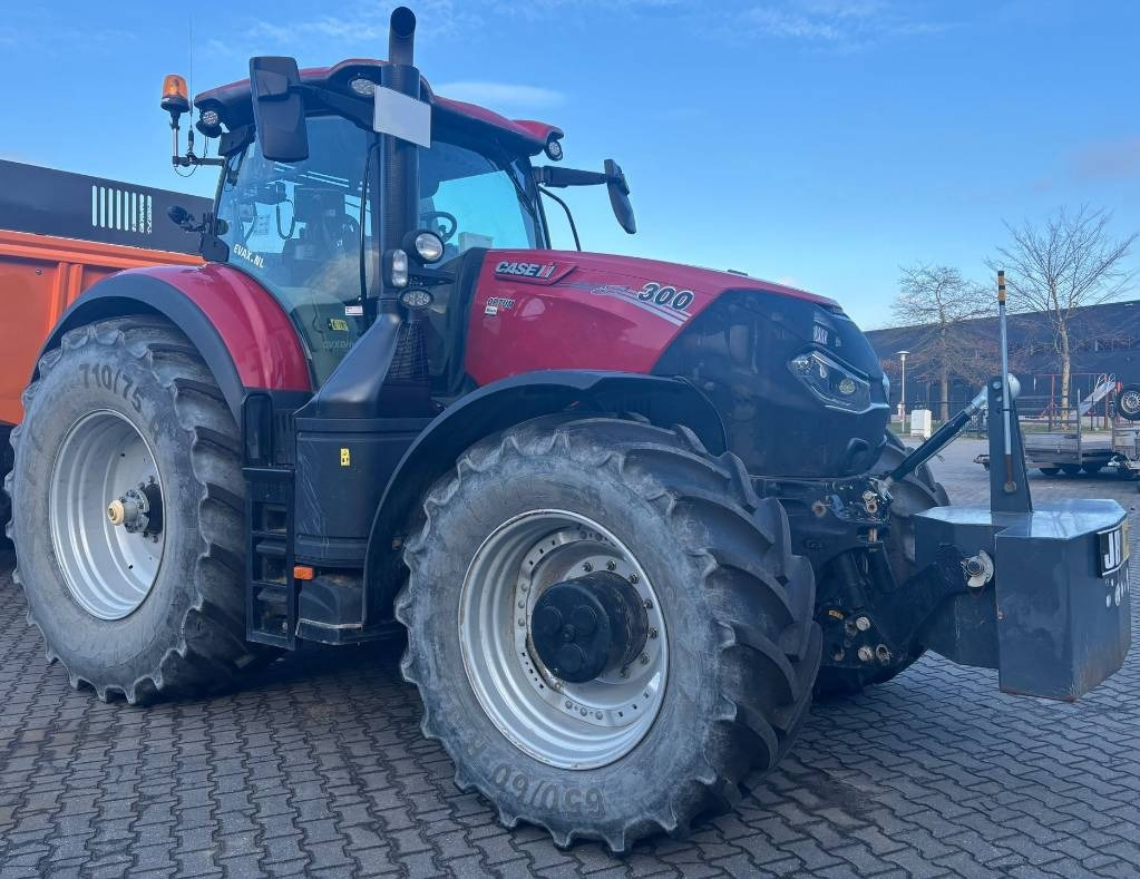 Case IH OPTUM 300 CVX - Farm tractor: picture 4 Case IH OPTUM 300 CVX - Farm tractor: picture 4