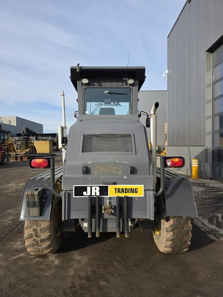 HBM BG 110 TA-4 (Complete Leica GPS) - Grader: picture 4 HBM BG 110 TA-4 (Complete Leica GPS) - Grader: picture 4