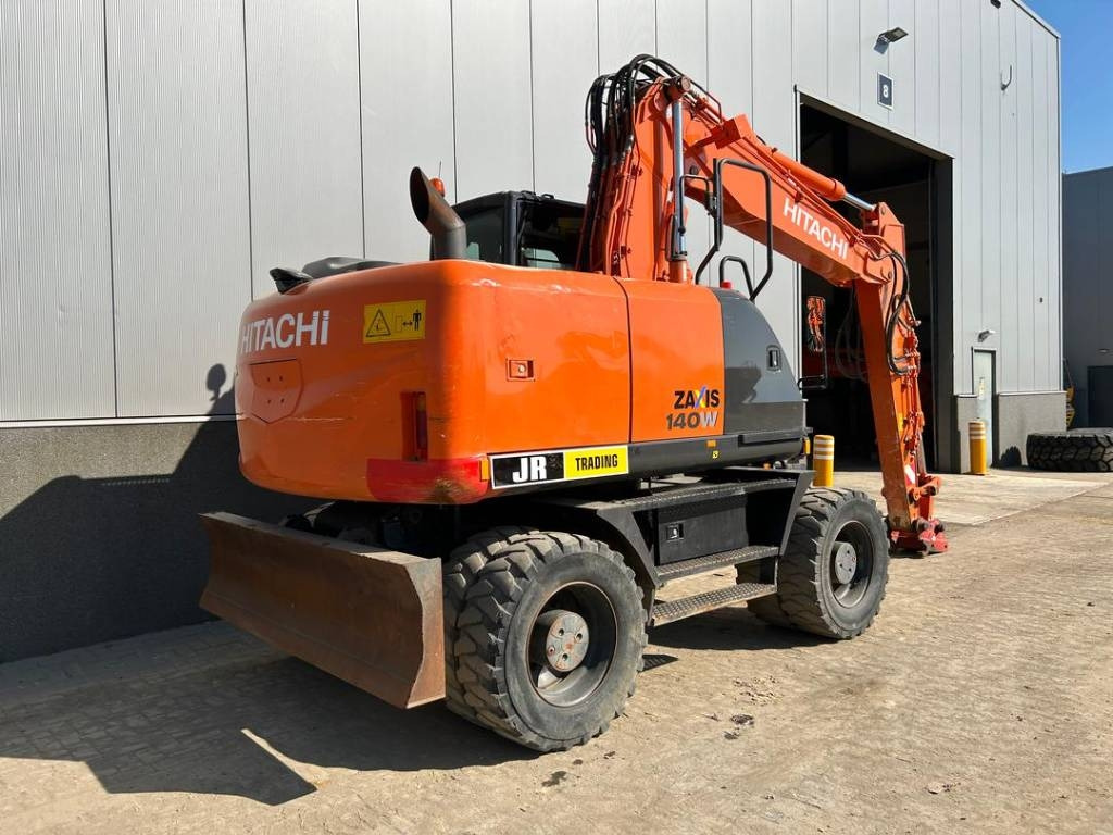 Hitachi ZX 140 W-5B - Wheel excavator: picture 5 Hitachi ZX 140 W-5B - Wheel excavator: picture 5