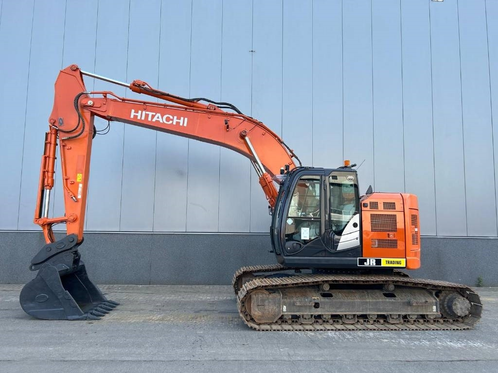 Hitachi ZX 225 US LC-6 - Crawler excavator: picture 1 Hitachi ZX 225 US LC-6 - Crawler excavator: picture 1
