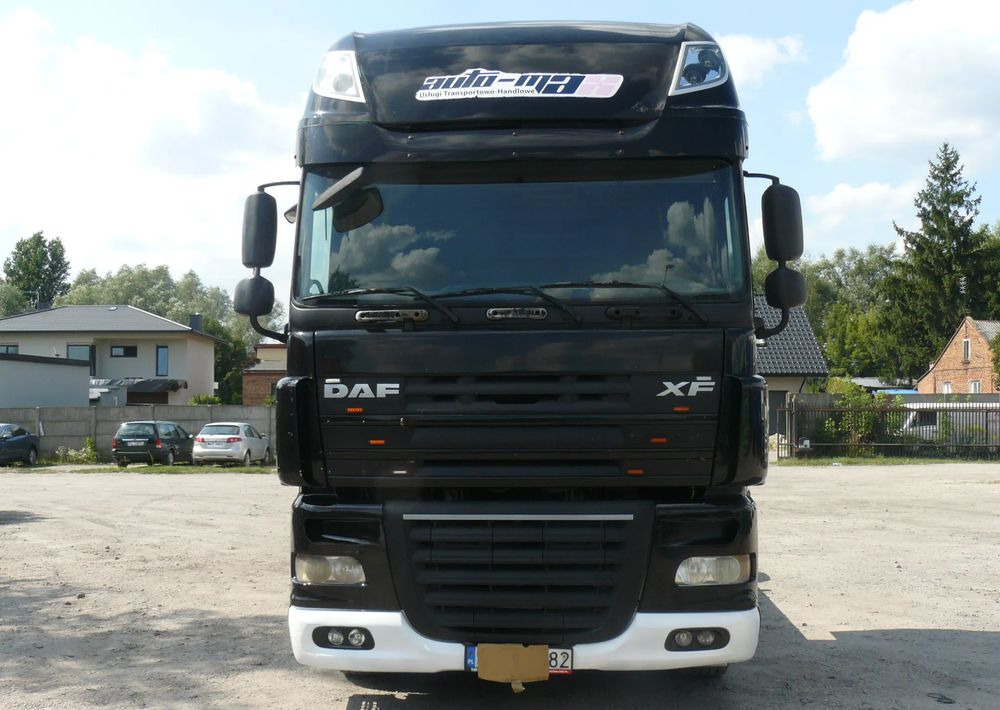 DAF XF105 460 - Tractor unit: picture 1 DAF XF105 460 - Tractor unit: picture 1