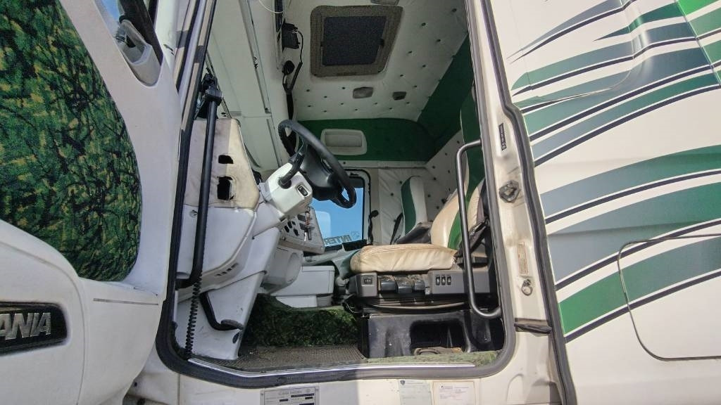 Scania R500 8x4 ilmajousi alusta  - Cab chassis truck: picture 4 Scania R500 8x4 ilmajousi alusta  - Cab chassis truck: picture 4