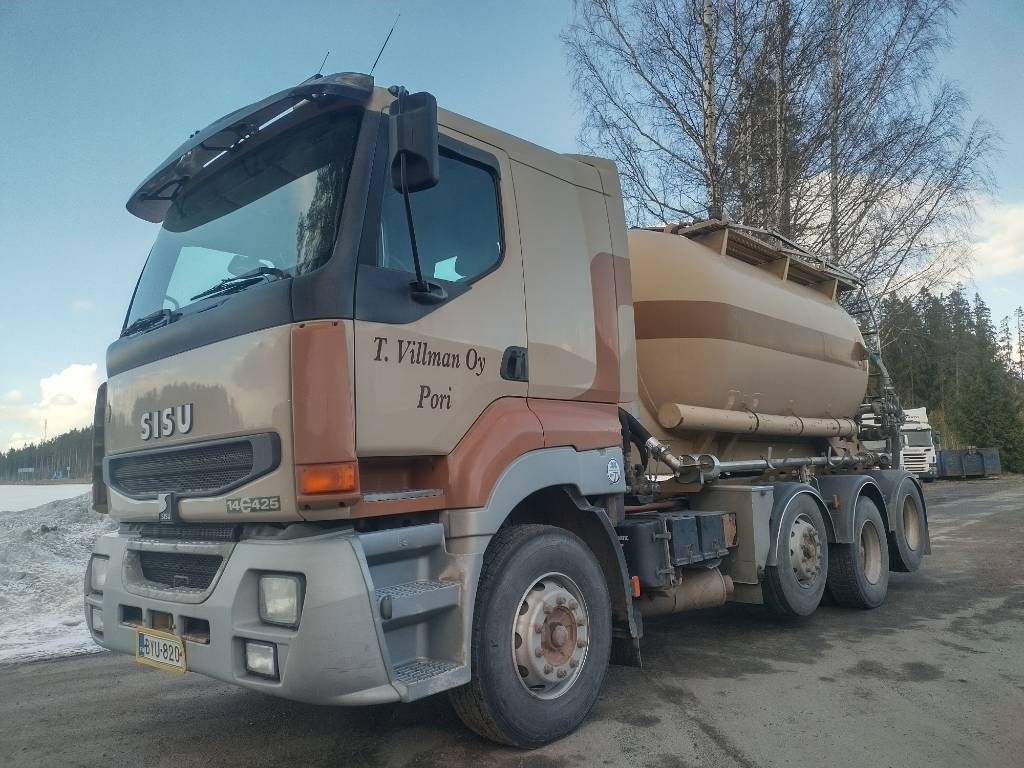 Sisu E14 8x2 kippipainepytty+kompura - Tanker truck: picture 2 Sisu E14 8x2 kippipainepytty+kompura - Tanker truck: picture 2