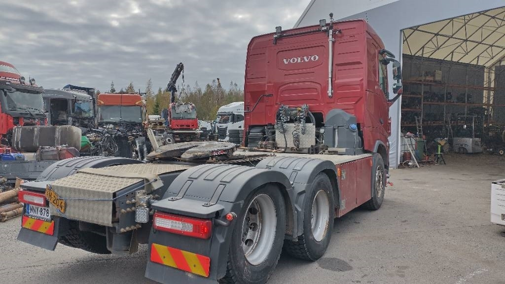 Volvo FH13 6x4 nouseva teliveto, HYDR!! - Tractor unit: picture 4 Volvo FH13 6x4 nouseva teliveto, HYDR!! - Tractor unit: picture 4