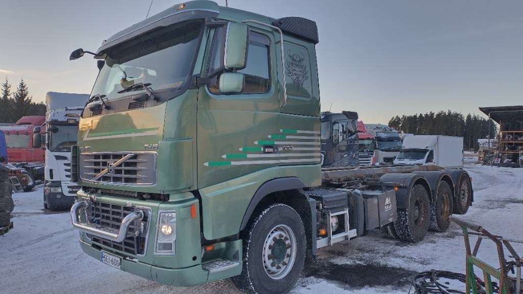 Volvo FH16 8x4 kippaavat konttilaitteet - Tipper: picture 2 Volvo FH16 8x4 kippaavat konttilaitteet - Tipper: picture 2