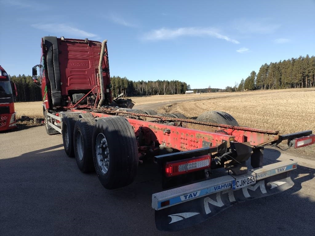 Volvo FH750 8x4 alusta - Cab chassis truck: picture 3 Volvo FH750 8x4 alusta - Cab chassis truck: picture 3