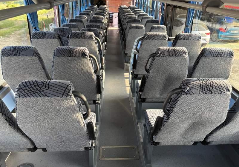 Iveco CROSSWAY/ SPROWADZONY / 180 000 KM / MANUAL - Suburban bus: picture 4 Iveco CROSSWAY/ SPROWADZONY / 180 000 KM / MANUAL - Suburban bus: picture 4