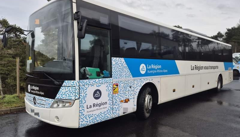 Mercedes-Benz INTOURO/ SPROWADZONE / MANUAL / ROZKŁADANE FOTELE - Suburban bus: picture 1 Mercedes-Benz INTOURO/ SPROWADZONE / MANUAL / ROZKŁADANE FOTELE - Suburban bus: picture 1