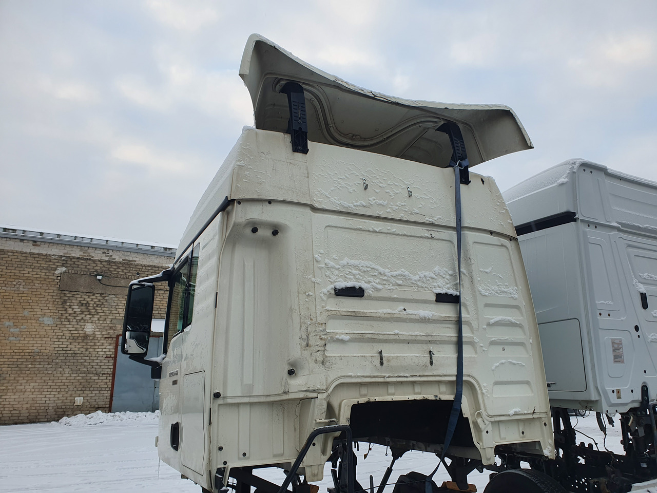 MAN MAN TGX, TGS EURO 6 cab, body cabin, cabina, replacement cab, medium height roof, F99/L47/L49, 81600007848, 81600007831, 81600007871, 81600007920, 81600007949, 81600007858, 81600007832, 81600007849, 8 - Cab for Truck: picture 4 MAN MAN TGX, TGS EURO 6 cab, body cabin, cabina, replacement cab, medium height roof, F99/L47/L49, 81600007848, 81600007831, 81600007871, 81600007920, 81600007949, 81600007858, 81600007832, 81600007849, 8 - Cab for Truck: picture 4