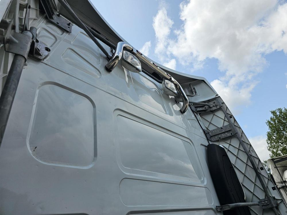 Renault Premium 430 4x2 - Tractor unit: picture 3 Renault Premium 430 4x2 - Tractor unit: picture 3