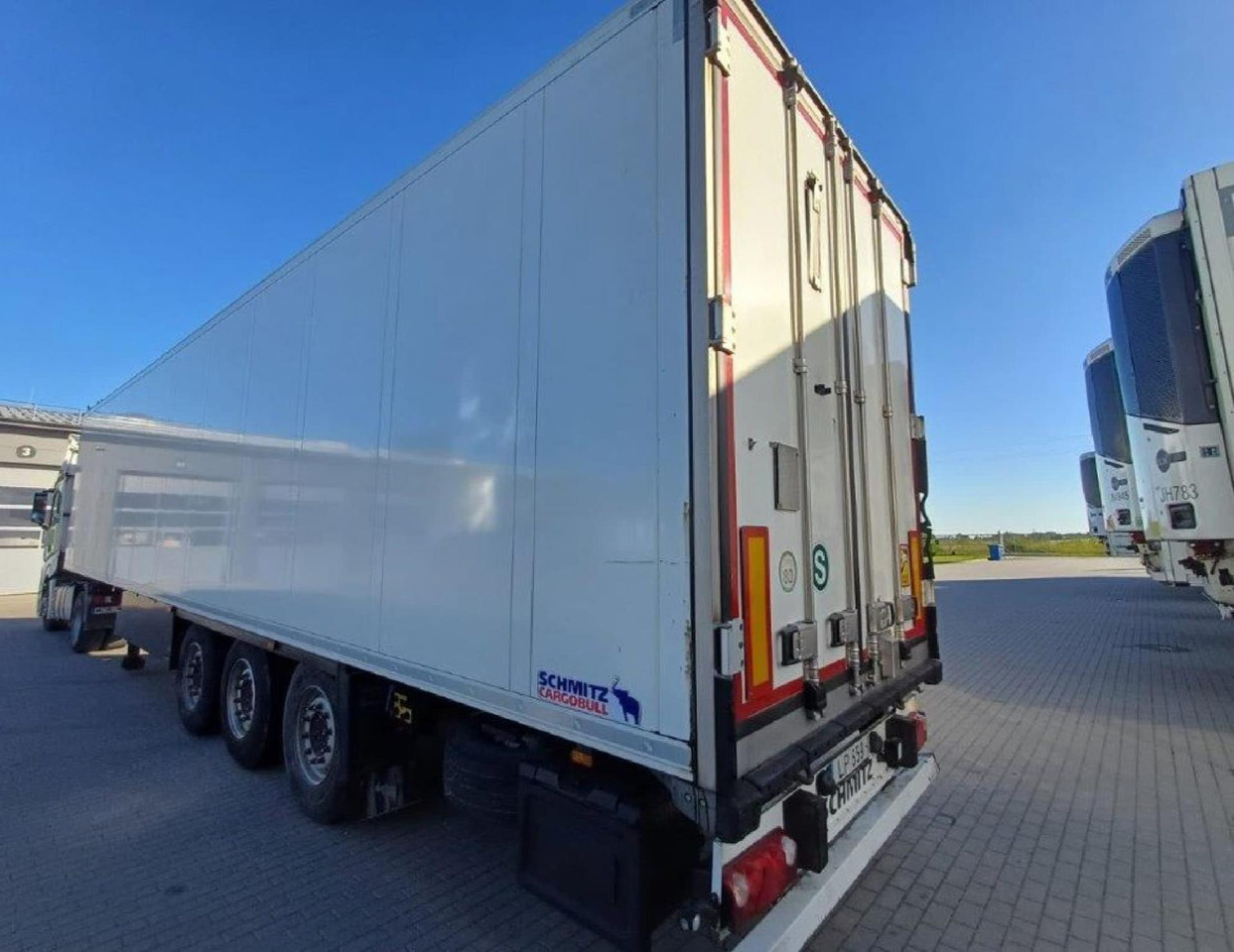 2018 Schmitz Cargobull SKO Double Deck FP 60 ThermoKing SLXi 300 Lifting Axle - Refrigerator semi-trailer: picture 2 2018 Schmitz Cargobull SKO Double Deck FP 60 ThermoKing SLXi 300 Lifting Axle - Refrigerator semi-trailer: picture 2