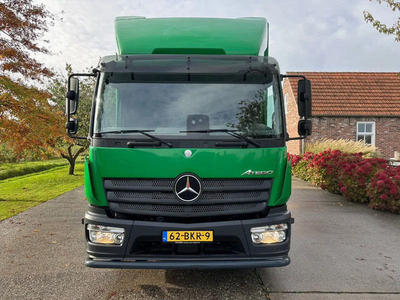 Mercedes-Benz Atego 1018 / NL TRUCK / LOW KM / AIRCO / EURO 6 / BOX+LIFT+SIDE DOOR / 10T / AUTOMATIC - Box truck: picture 2 Mercedes-Benz Atego 1018 / NL TRUCK / LOW KM / AIRCO / EURO 6 / BOX+LIFT+SIDE DOOR / 10T / AUTOMATIC - Box truck: picture 2