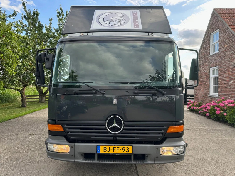 Mercedes-Benz Atego 815 / NL TRUCK / EURO 2 / BOX + LIFT / LOW KM / GOOD CONDITION / 7,5t - Box truck: picture 2 Mercedes-Benz Atego 815 / NL TRUCK / EURO 2 / BOX + LIFT / LOW KM / GOOD CONDITION / 7,5t - Box truck: picture 2