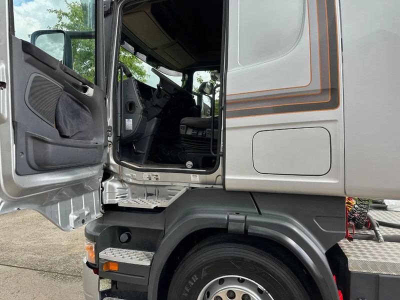 Scania R500 V8 / 6x2 / MANUAL / NL TRUCK / EURO 3 / HYDRAULIC - Tractor unit: picture 4 Scania R500 V8 / 6x2 / MANUAL / NL TRUCK / EURO 3 / HYDRAULIC - Tractor unit: picture 4