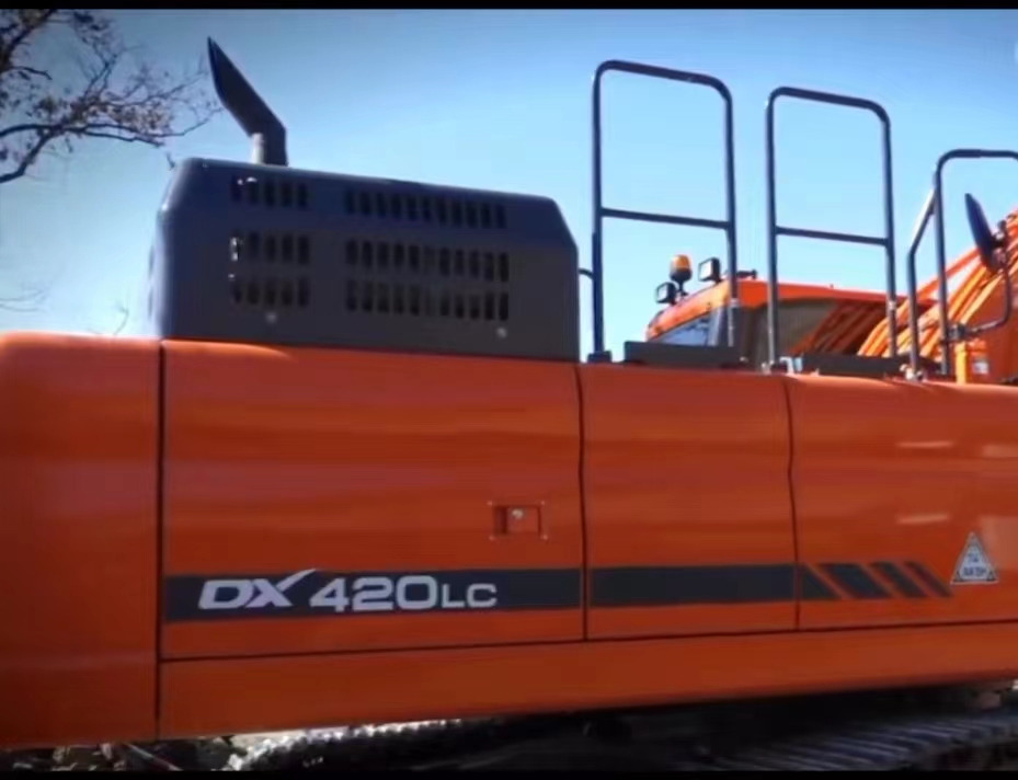 DOOSAN DX420LC - Crawler excavator: picture 1 DOOSAN DX420LC - Crawler excavator: picture 1