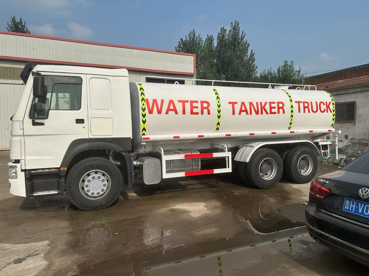 Howo 371 - Tanker truck: picture 1 Howo 371 - Tanker truck: picture 1