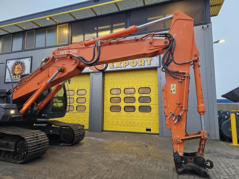 Excavator Hitachi ZX210LCN-3: picture 8
