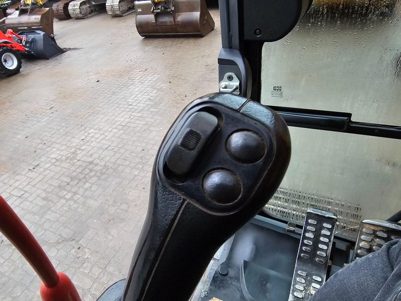 Excavator Hitachi ZX210LCN-3: picture 19