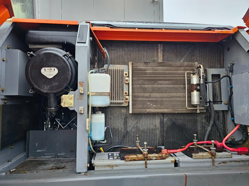 Excavator Hitachi ZX210LCN-3: picture 16