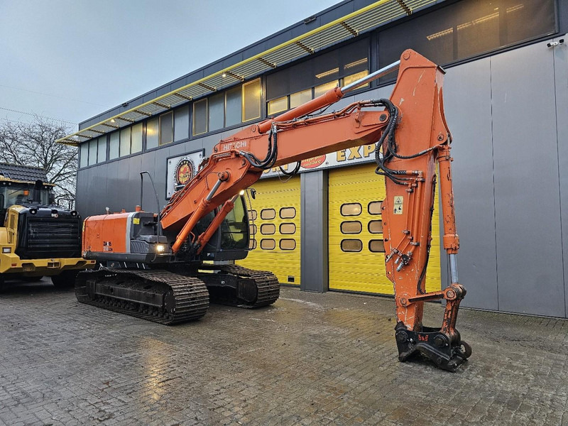 Excavator Hitachi ZX210LCN-3: picture 6