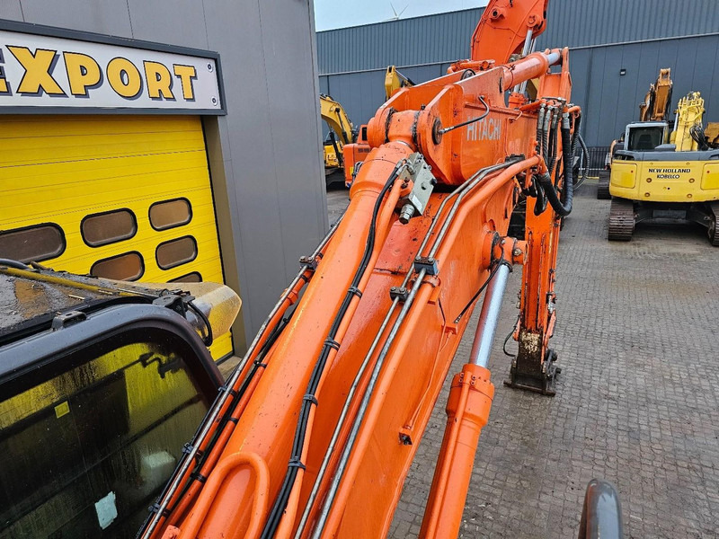 Excavator Hitachi ZX210LCN-3: picture 9