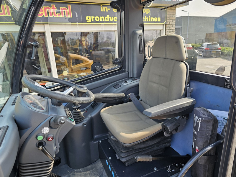 Wheel loader Sany SW085: picture 12
