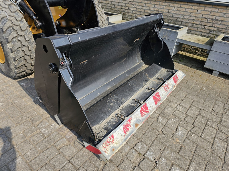 Wheel loader Sany SW085: picture 18