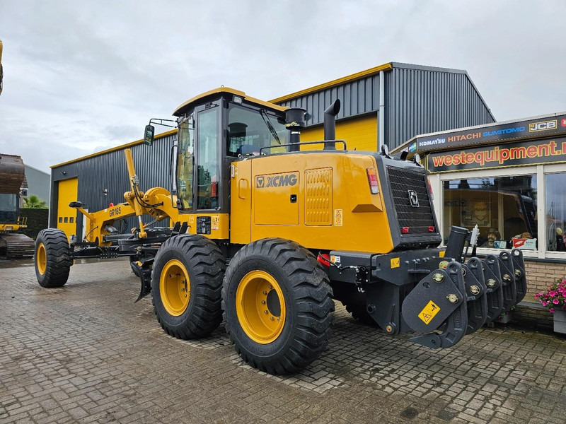 XCMG GR165 - Grader: picture 3 XCMG GR165 - Grader: picture 3