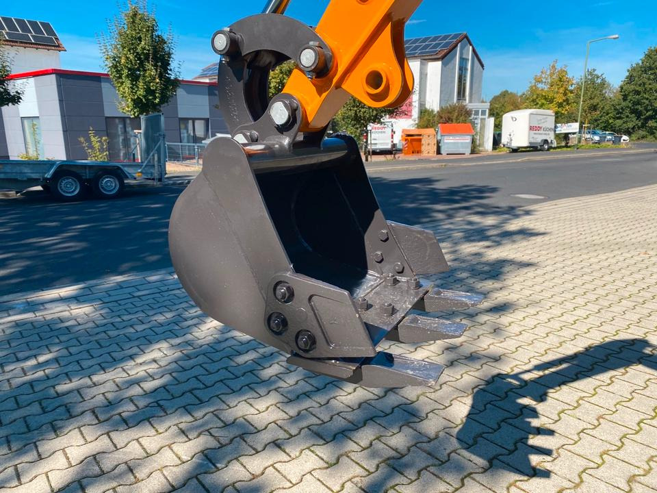 Minibagger BK1300JSR inkl. 3 Schaufeln *INKL.19% MWST*BERGER KRAUS*KUBOTA D902 11,8KW*JOYSTICK*SCHENKWARM*SOFORT!* - Mini excavator: picture 4 Minibagger BK1300JSR inkl. 3 Schaufeln *INKL.19% MWST*BERGER KRAUS*KUBOTA D902 11,8KW*JOYSTICK*SCHENKWARM*SOFORT!* - Mini excavator: picture 4
