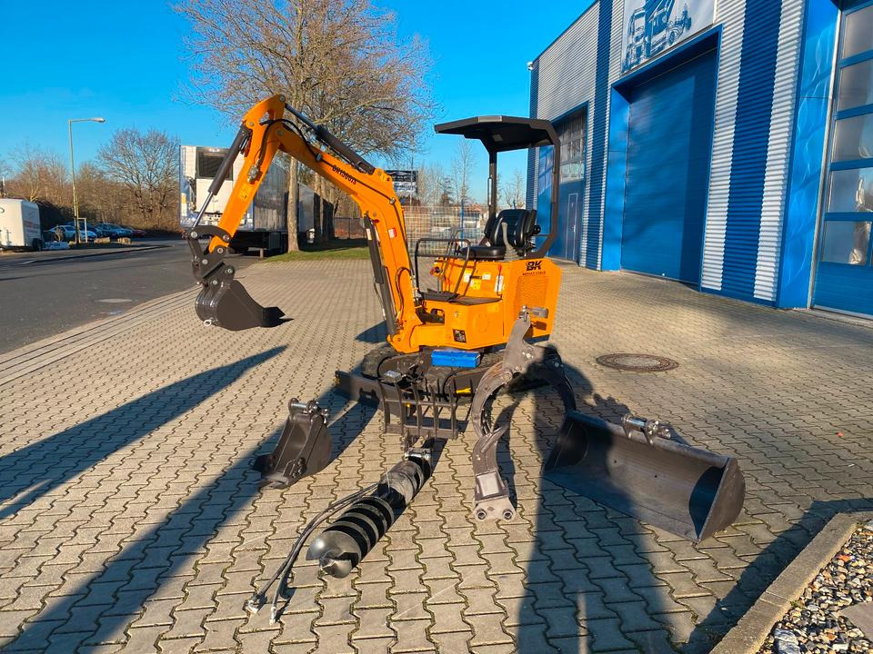 Minibagger BK1500JS + Zubehör *INKL.19% MWST*BERGER KRAUS*KUBOTA*JOYSTICK*ZUBEHÖRPAKET*SOFORT!* - Mini excavator: picture 1 Minibagger BK1500JS + Zubehör *INKL.19% MWST*BERGER KRAUS*KUBOTA*JOYSTICK*ZUBEHÖRPAKET*SOFORT!* - Mini excavator: picture 1