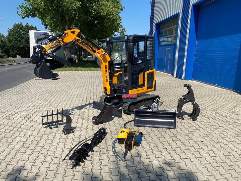 Minibagger BK2000KSR inkl. Zubehörpaket *INKL.19% MWST*BERGER KRAUS*YANMAR*SCHWENKARM* VERSTELLFAHRWERK* - Mini excavator: picture 1 Minibagger BK2000KSR inkl. Zubehörpaket *INKL.19% MWST*BERGER KRAUS*YANMAR*SCHWENKARM* VERSTELLFAHRWERK* - Mini excavator: picture 1