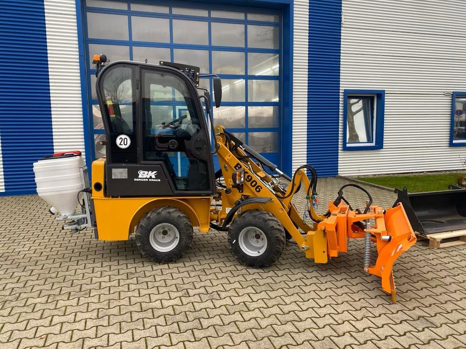 Radlader/Hoflader BK906 mit Kabine inkl. Winter-Komplettpaket *INKL.19% MWST.*BERGER KRAUS*PERKINS*EURO*SOFORT!* - Compact loader: picture 4 Radlader/Hoflader BK906 mit Kabine inkl. Winter-Komplettpaket *INKL.19% MWST.*BERGER KRAUS*PERKINS*EURO*SOFORT!* - Compact loader: picture 4