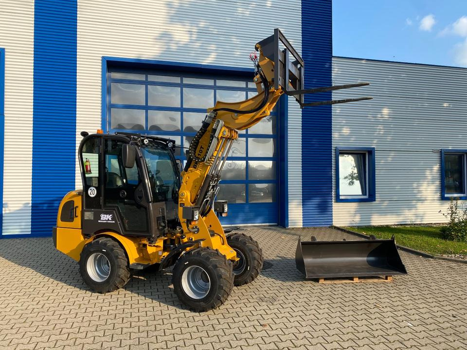 Teleskoplader/Radlader BK810T inkl. Gabel/Schaufelpaket *INKL.19% MWST*BERGER KRAUS*KUBOTA*EURO*CE* - Compact loader: picture 2 Teleskoplader/Radlader BK810T inkl. Gabel/Schaufelpaket *INKL.19% MWST*BERGER KRAUS*KUBOTA*EURO*CE* - Compact loader: picture 2