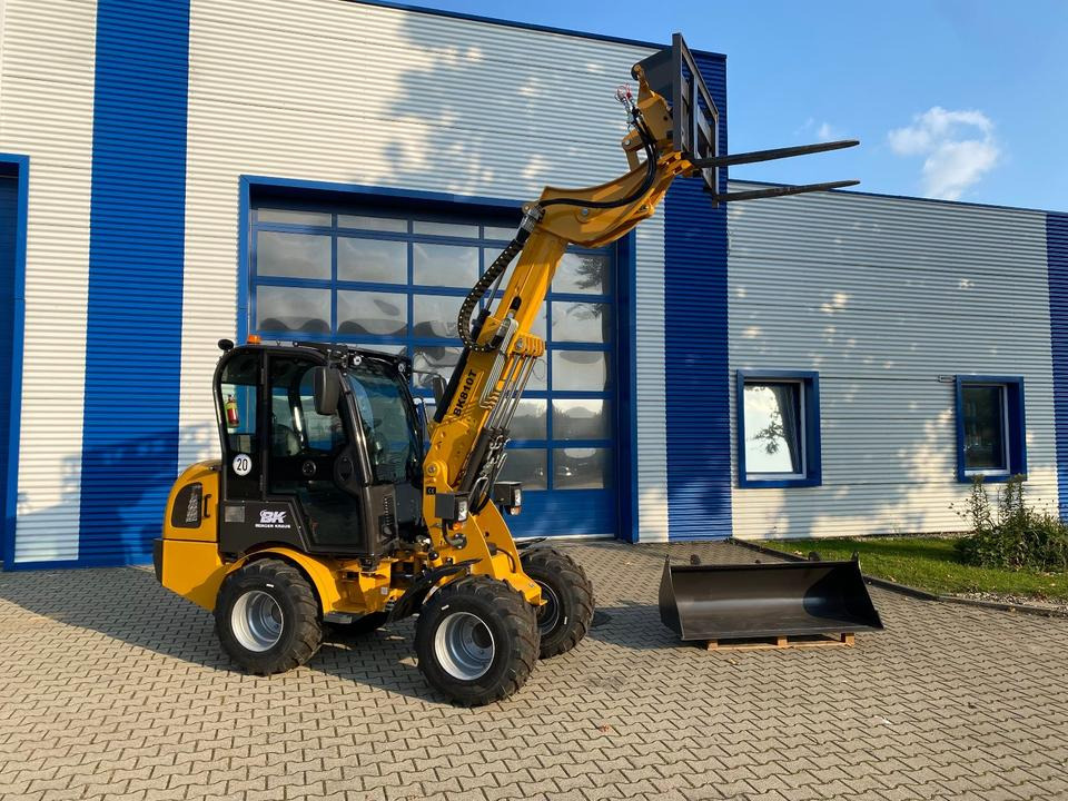Teleskoplader/Radlader BK810T inkl. Gabel/Schaufelpaket *INKL.19% MWST*BERGER KRAUS*KUBOTA*EURO*CE* - Compact loader: picture 1 Teleskoplader/Radlader BK810T inkl. Gabel/Schaufelpaket *INKL.19% MWST*BERGER KRAUS*KUBOTA*EURO*CE* - Compact loader: picture 1