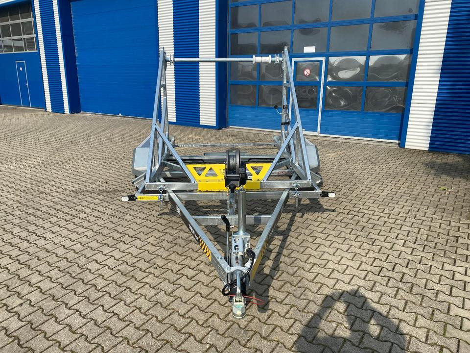 Vermietung / Kabelanhänger 3500KG / Nutzlast 2825KG / Kabeltrommel-Anhänger / Glasfaser/ 3 Tage - Cable drum trailer: picture 2 Vermietung / Kabelanhänger 3500KG / Nutzlast 2825KG / Kabeltrommel-Anhänger / Glasfaser/ 3 Tage - Cable drum trailer: picture 2
