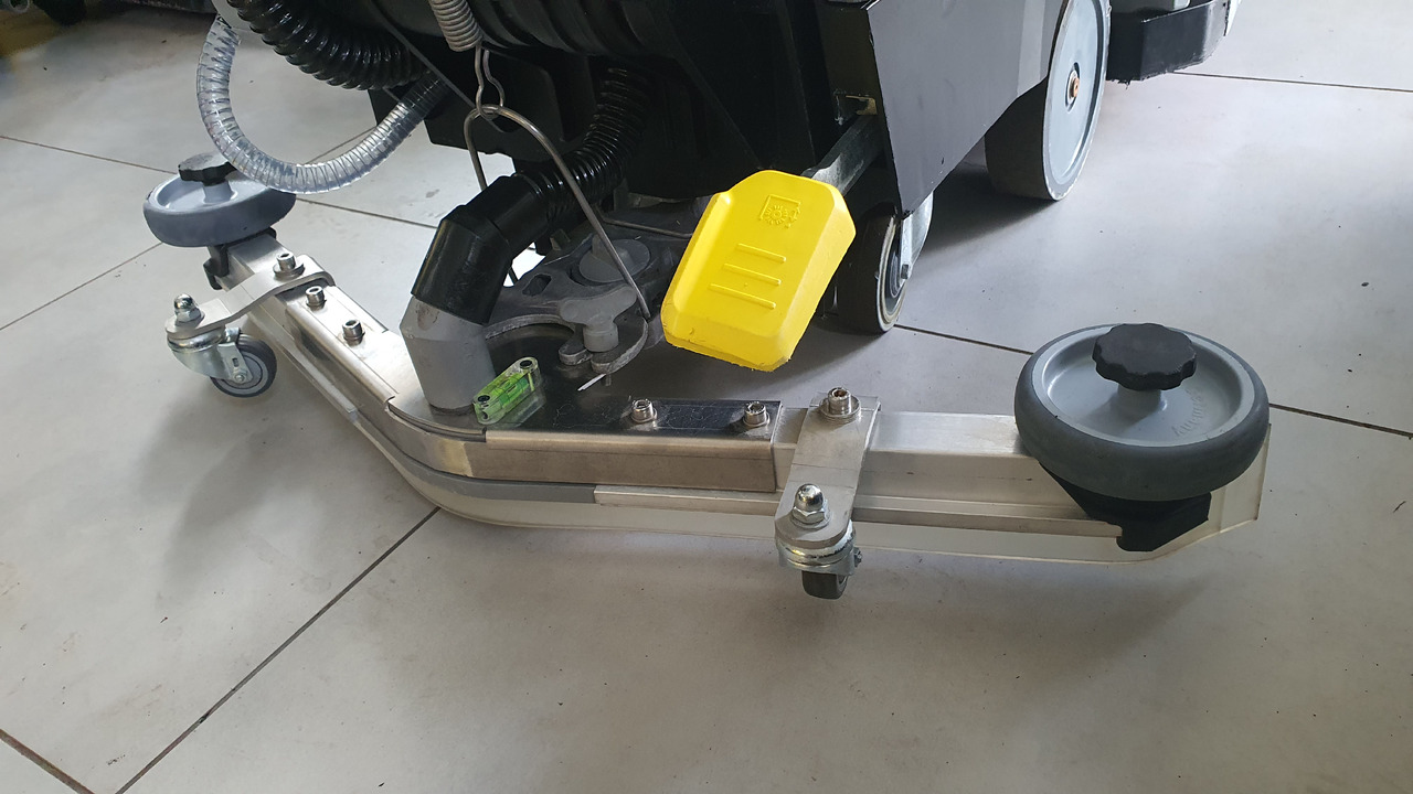 Scrubber dryer KÄRCHER B40 W YEAR 2021: picture 10