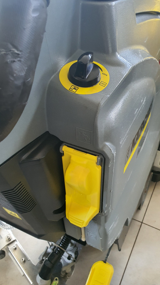 Scrubber dryer KÄRCHER B40 W YEAR 2021: picture 11