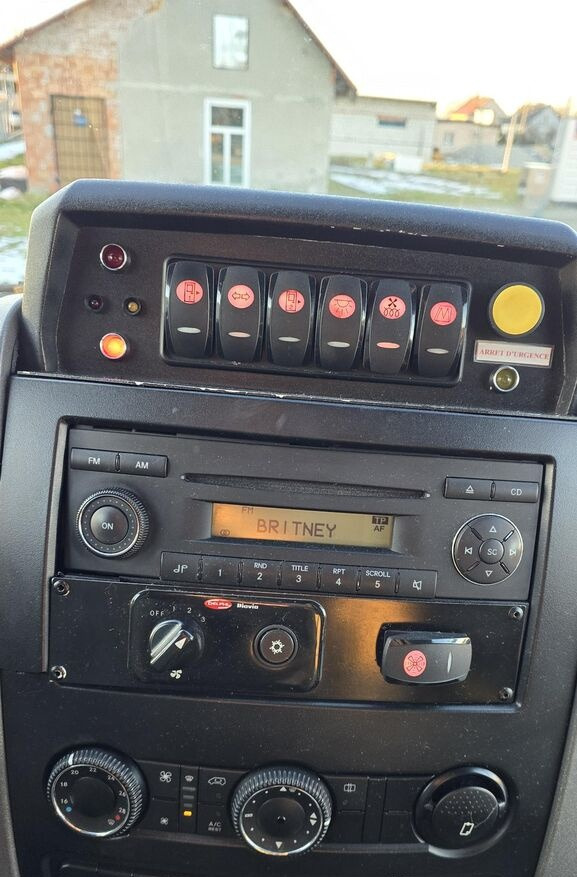 Volkswagen Crafter / 2 x AIRCO / 23 PLACES / IMPORT FRANCE leasing Volkswagen Crafter / 2 x AIRCO / 23 PLACES / IMPORT FRANCE: picture 9 Volkswagen Crafter / 2 x AIRCO / 23 PLACES / IMPORT FRANCE leasing Volkswagen Crafter / 2 x AIRCO / 23 PLACES / IMPORT FRANCE: picture 9