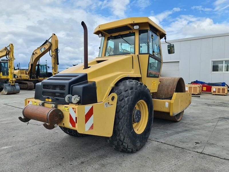 Dynapac CA302D - Compactor: picture 4 Dynapac CA302D - Compactor: picture 4