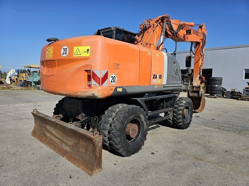 Hitachi ZX190W-3 - Wheel excavator: picture 3 Hitachi ZX190W-3 - Wheel excavator: picture 3