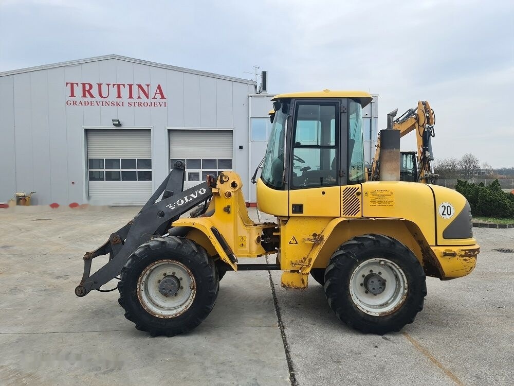 Volvo L40B - Wheel loader: picture 1 Volvo L40B - Wheel loader: picture 1