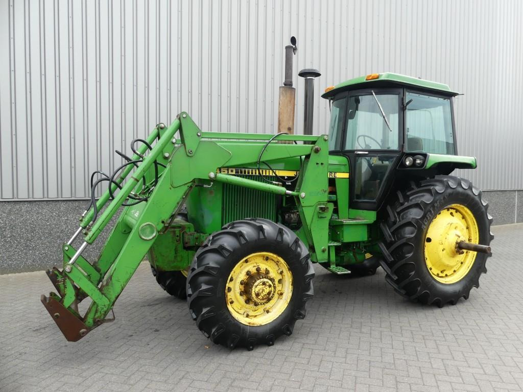 International 744S - Farm tractor: picture 1 International 744S - Farm tractor: picture 1