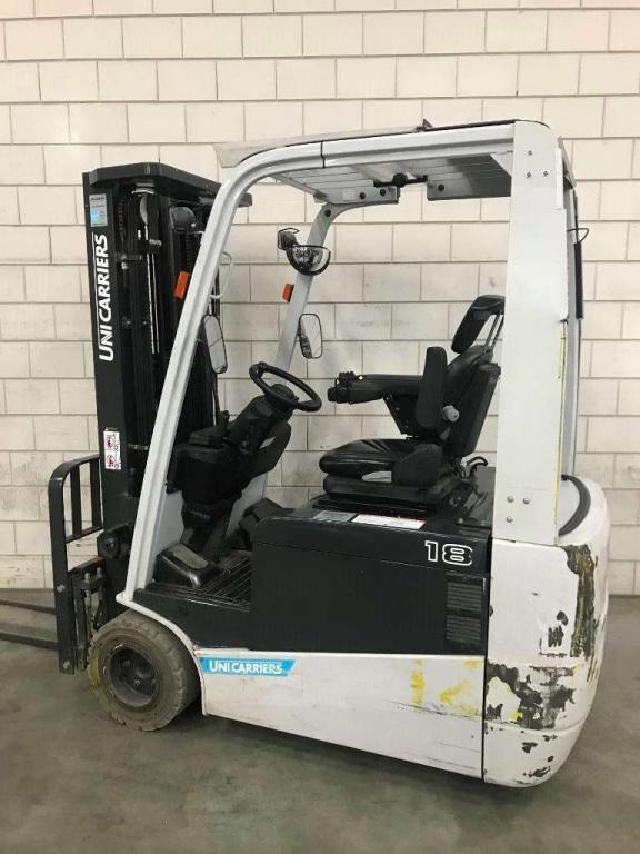 Unicarriers TX 3/18 - Electric forklift: picture 2 Unicarriers TX 3/18 - Electric forklift: picture 2