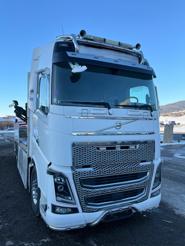 Volvo FH16 750 HIAB X-HIBRO 232 ES-5 6x4 - Crane truck: picture 2 Volvo FH16 750 HIAB X-HIBRO 232 ES-5 6x4 - Crane truck: picture 2