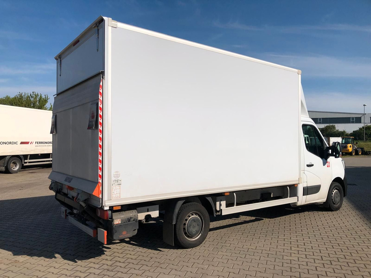 Renault MASTER RED 3.5T*LBW*Klima*4.2m*AUCH MIETE - Closed box van: picture 2 Renault MASTER RED 3.5T*LBW*Klima*4.2m*AUCH MIETE - Closed box van: picture 2