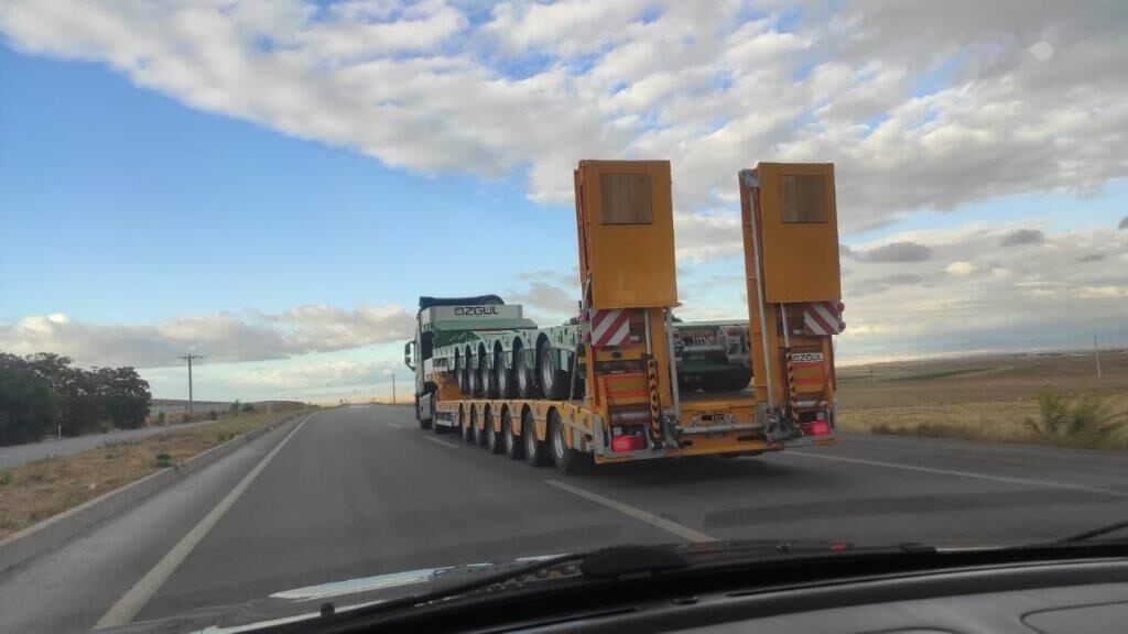 New Low loader semi-trailer Özgül LOWBED SEMI TRAILER: picture 6