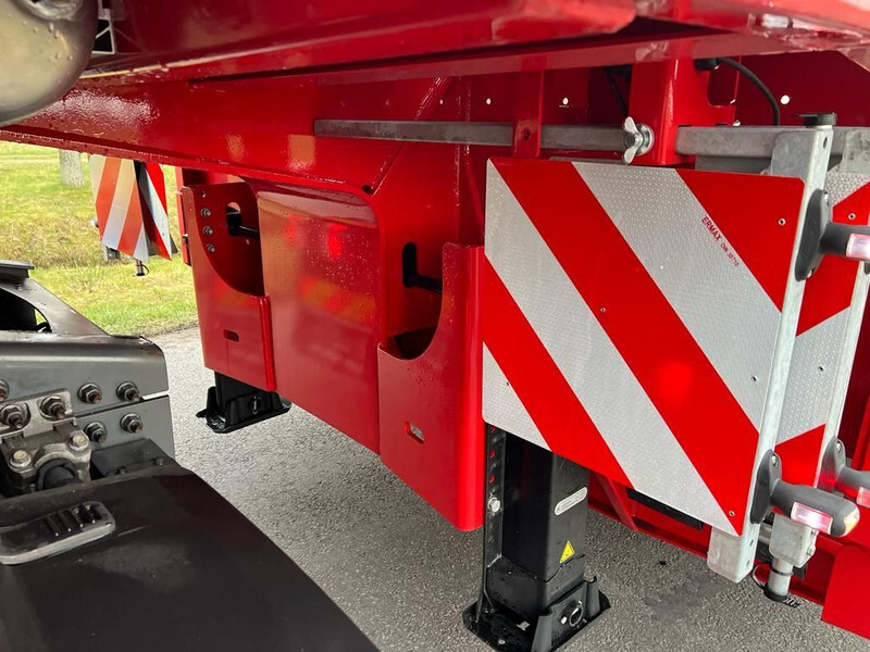 Goldhofer STN-L 4 (245) A RM2 Stepstar - Low loader semi-trailer: picture 4 Goldhofer STN-L 4 (245) A RM2 Stepstar - Low loader semi-trailer: picture 4