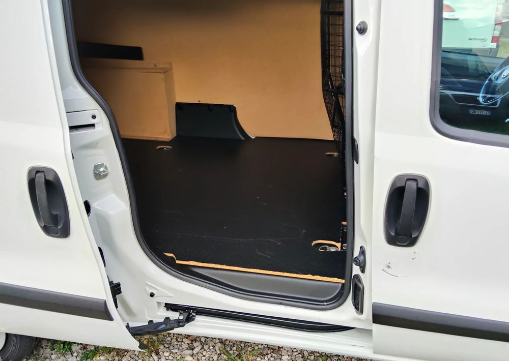 Panel van Fiat Doblo: picture 13