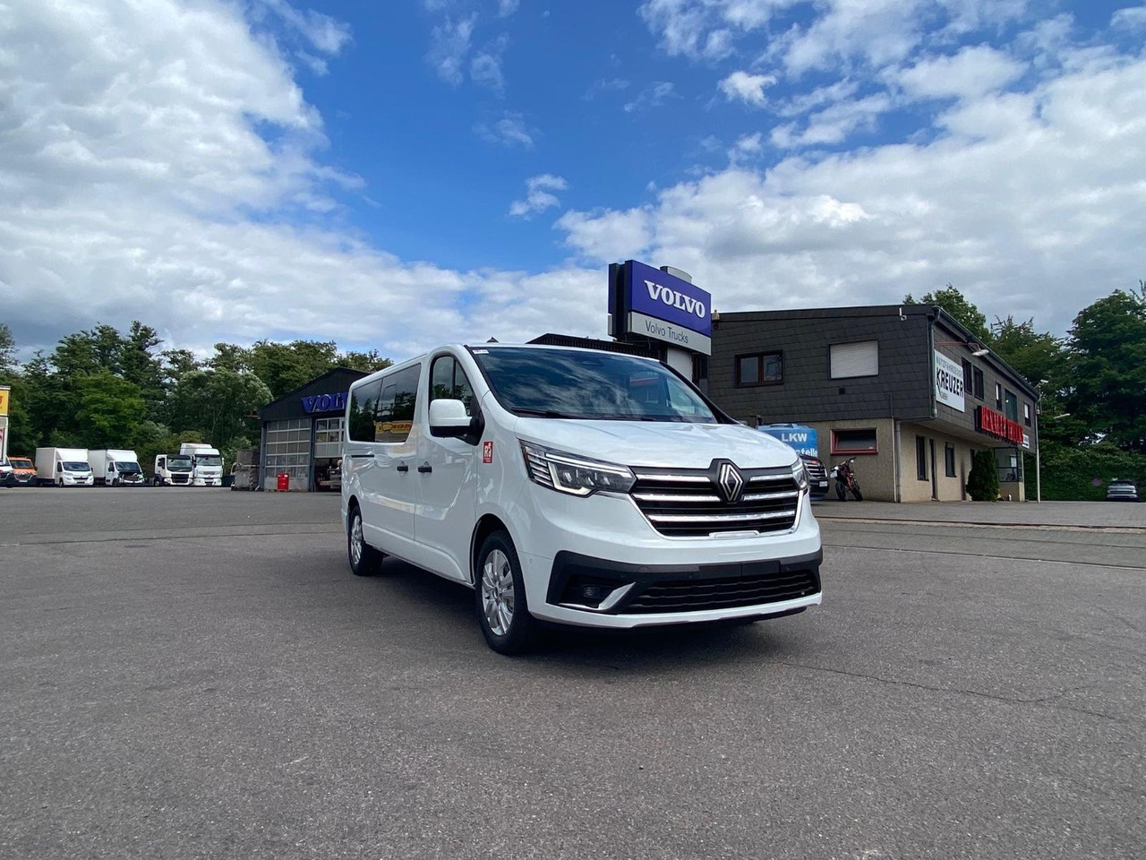 Renault TRAFIC 9-Sitzer L2H1 - Minibus, Passenger van: picture 2 Renault TRAFIC 9-Sitzer L2H1 - Minibus, Passenger van: picture 2